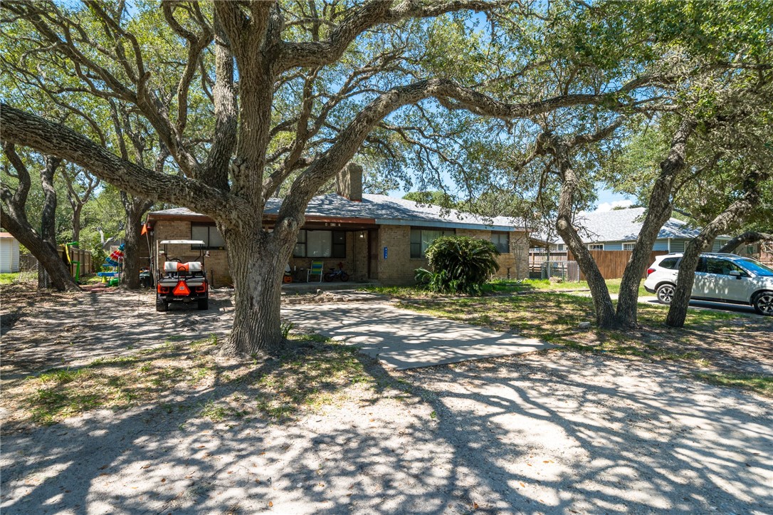 613 N 5th St Property Photo 1