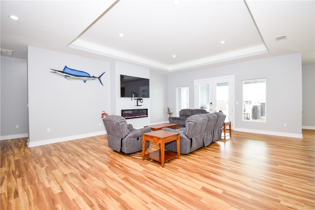 729 Battle Creek Dr Property Photo 6