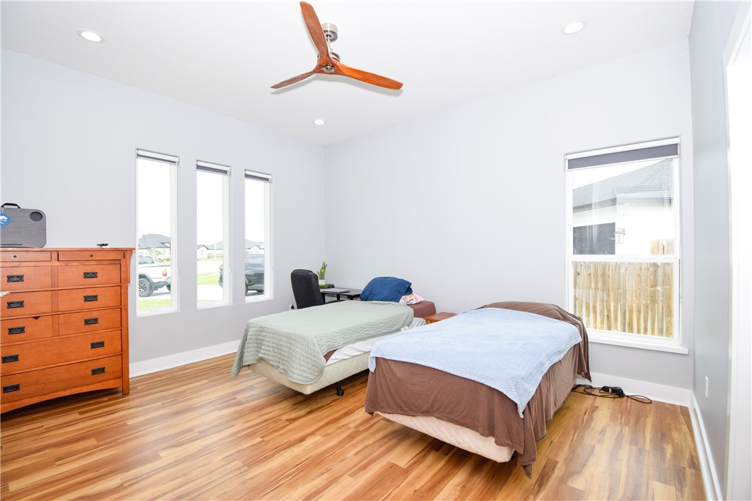 729 Battle Creek Dr Property Photo 22