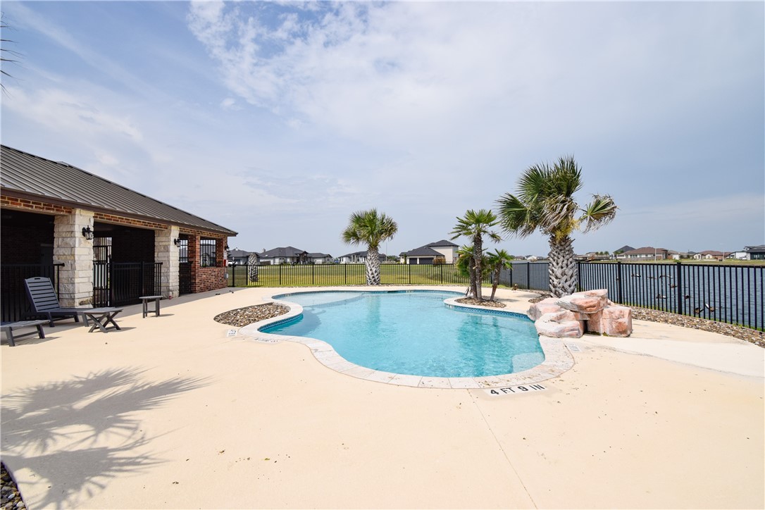 729 Battle Creek Dr Property Photo 35