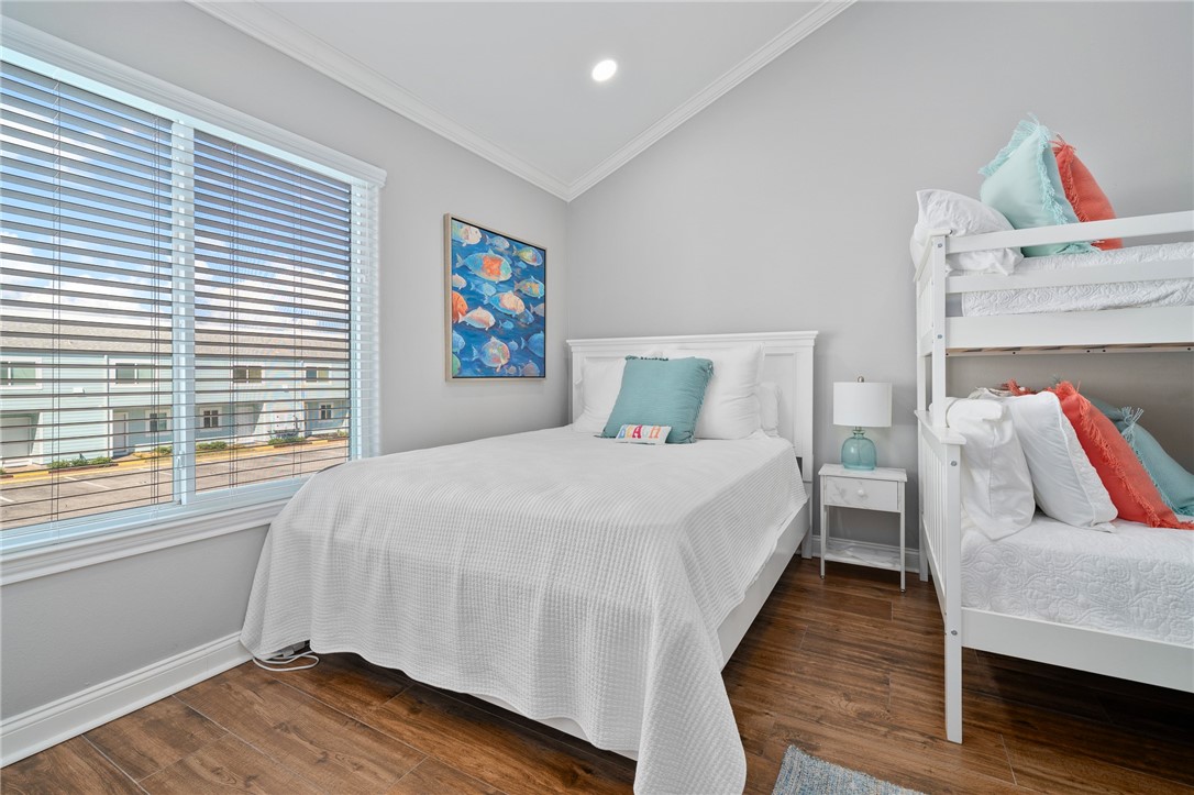 911 Sandollar St Property Photo 20