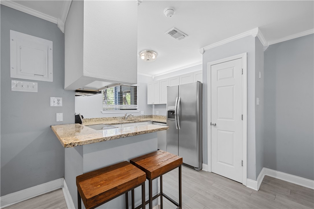 209 Forest Hills 121 Property Photo 5