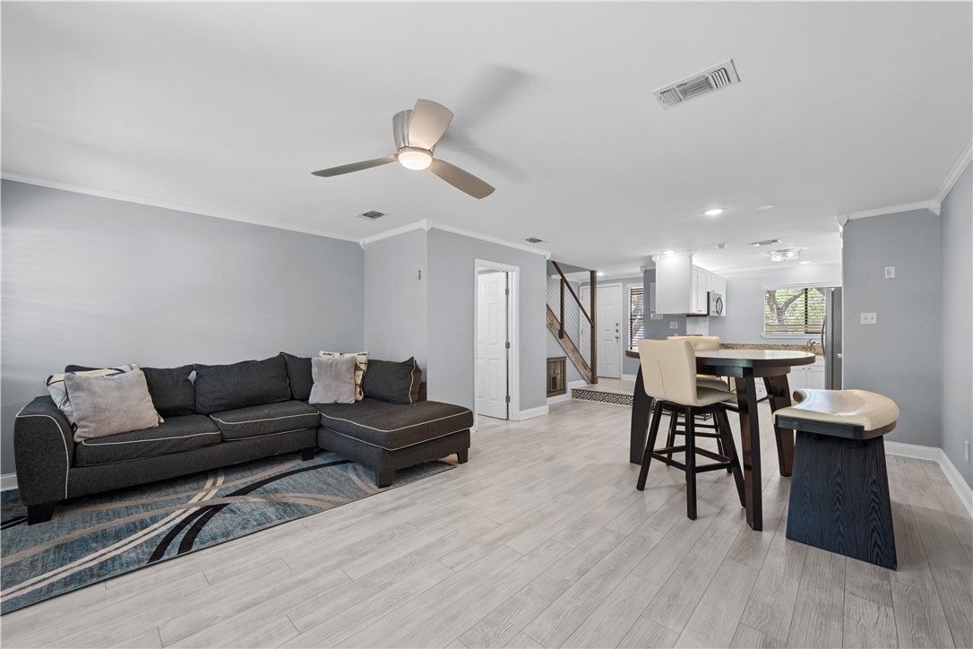 209 Forest Hills 121 Property Photo 7