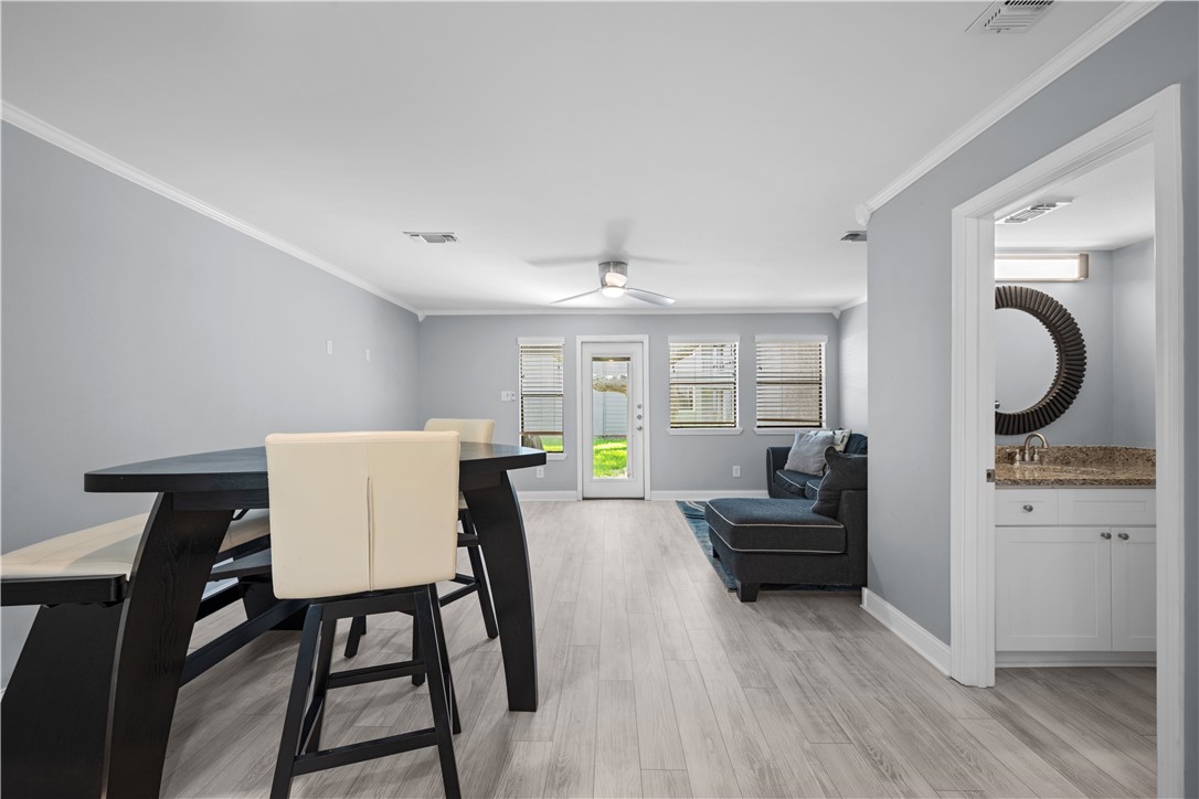 209 Forest Hills 121 Property Photo 8