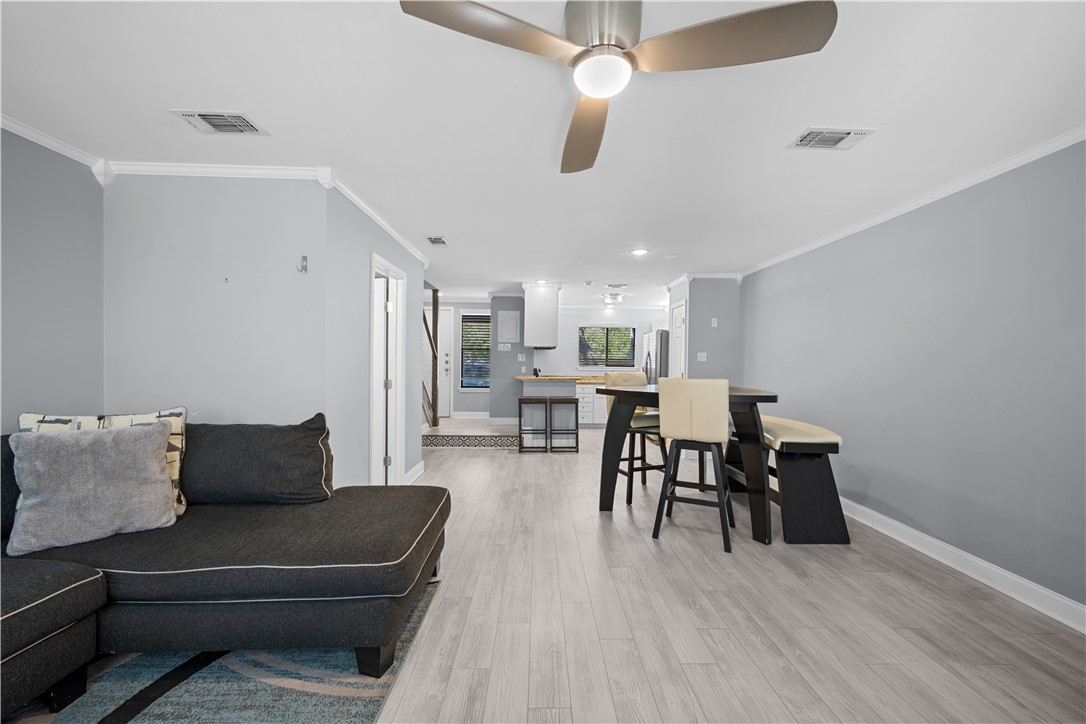 209 Forest Hills 121 Property Photo 9