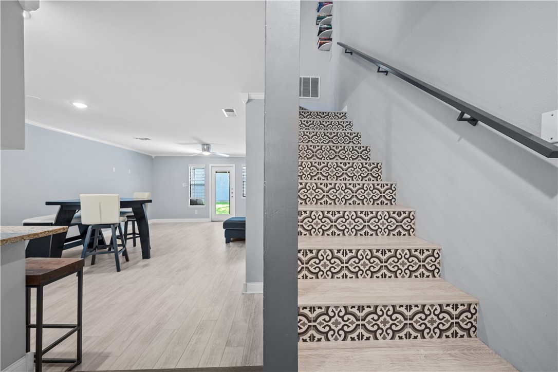 209 Forest Hills 121 Property Photo 11