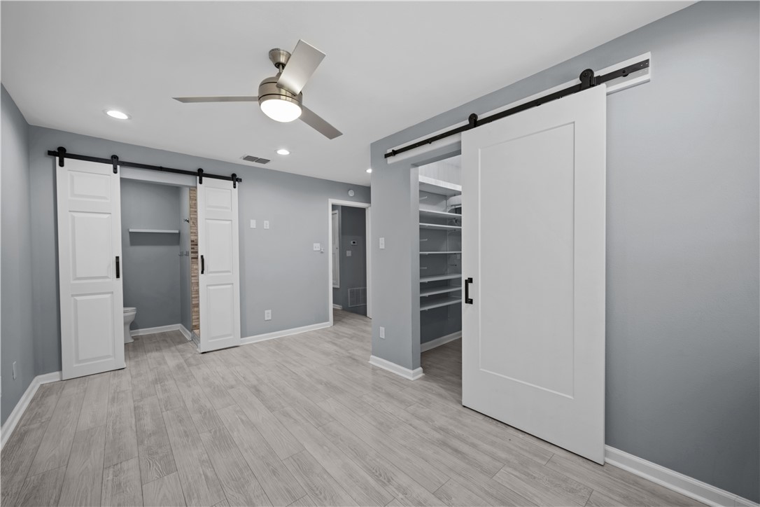 209 Forest Hills 121 Property Photo 13