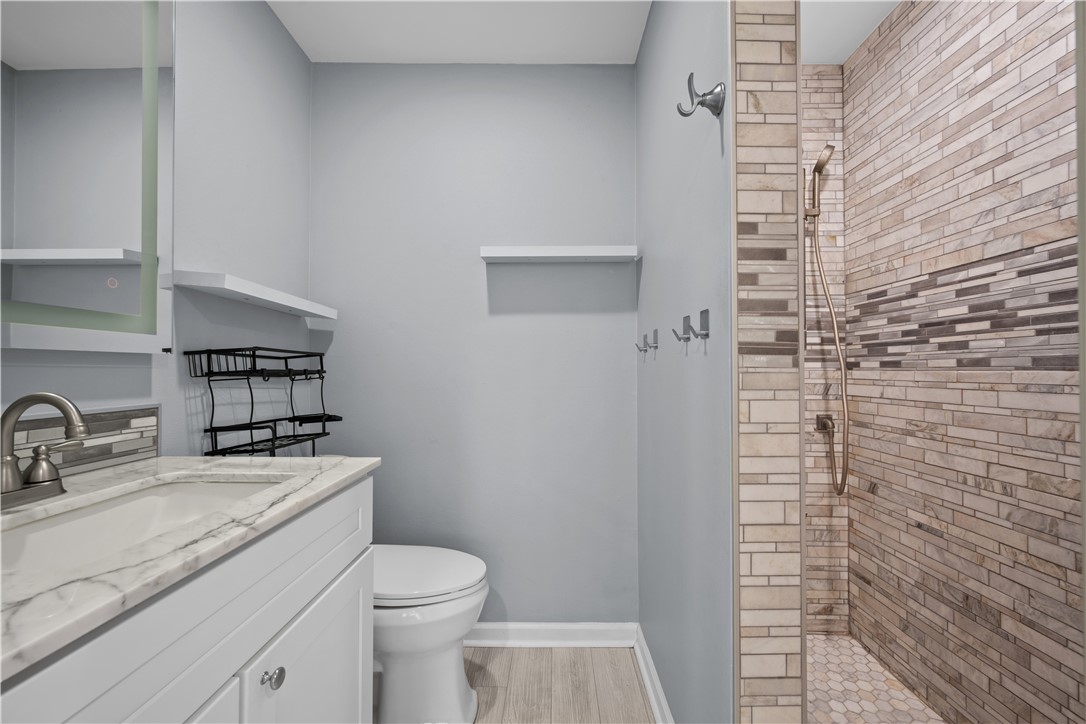 209 Forest Hills 121 Property Photo 15