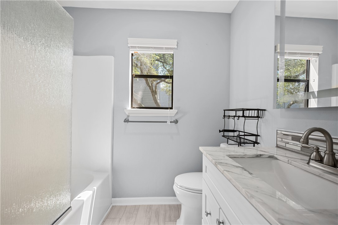 209 Forest Hills 121 Property Photo 20