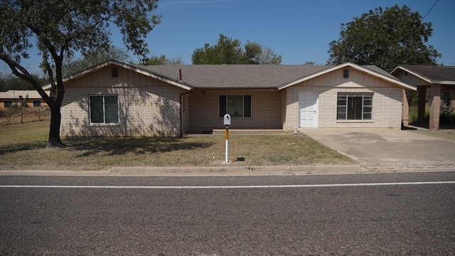 807 N Smith Ave Property Photo 1