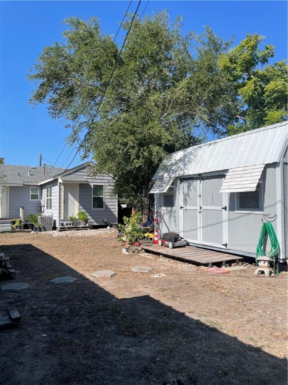 3457 Southland Dr Property Photo 25