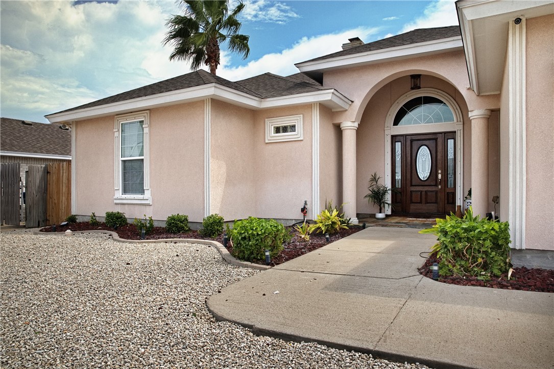 15614 Escapade St Property Photo 1