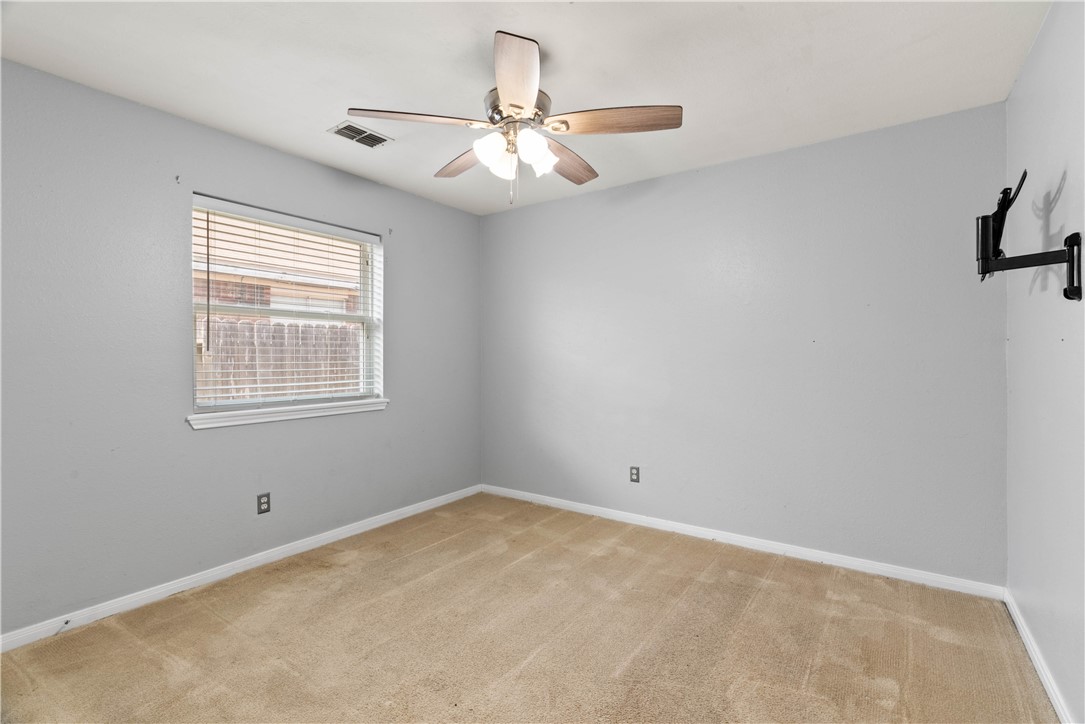 7913 Wolf Dr Property Photo 8