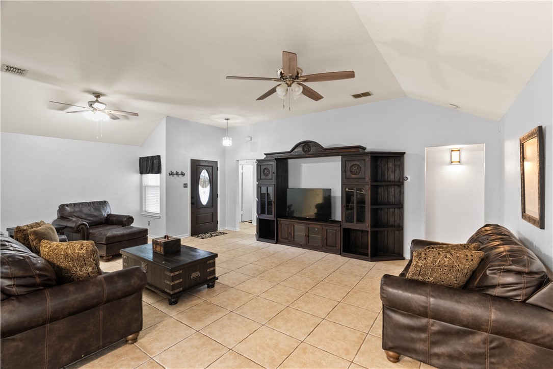 7913 Wolf Dr Property Photo 15