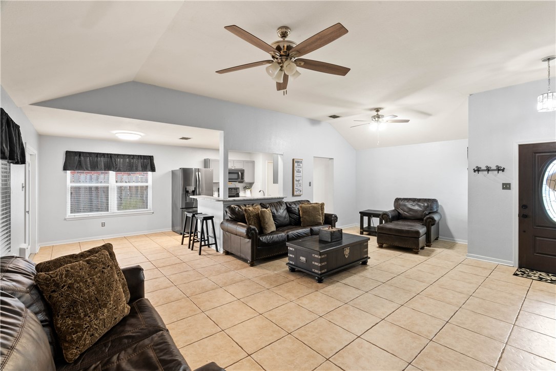 7913 Wolf Dr Property Photo 16