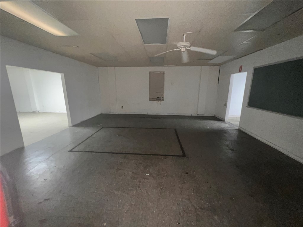 1321 Morgan Ave Property Photo 23