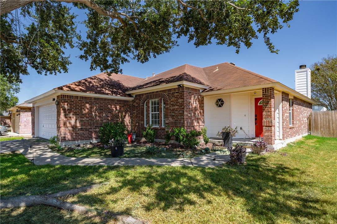 7806 Jim Wells Dr Property Photo 2