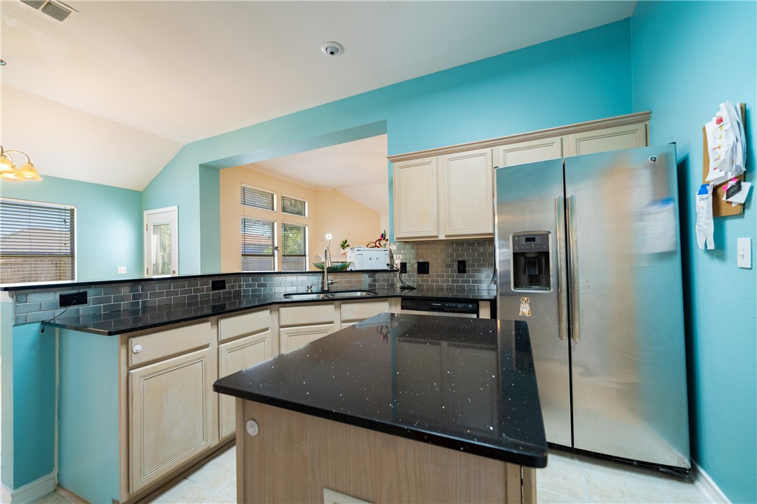 7806 Jim Wells Dr Property Photo 7