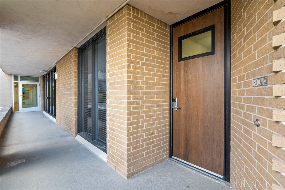 6649 Seacomber Dr 107 Property Photo 5