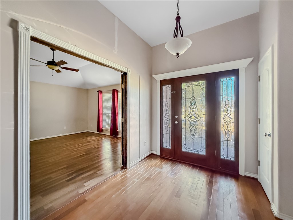 4201 Lake Apache Dr Property Photo 3