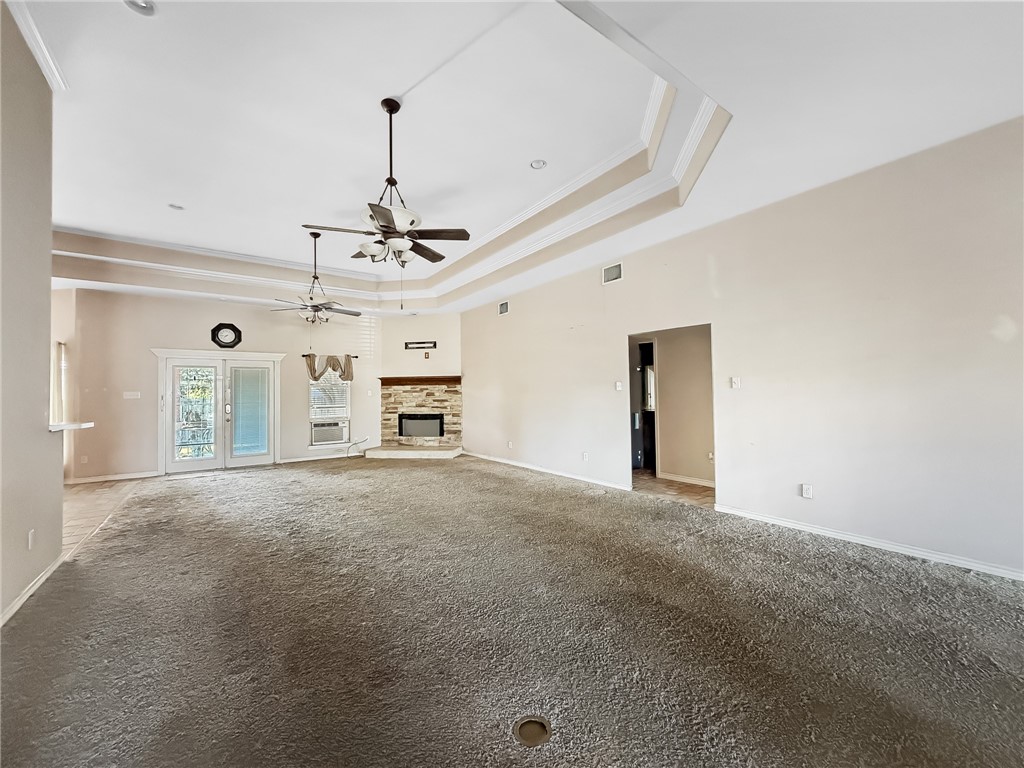 4201 Lake Apache Dr Property Photo 5