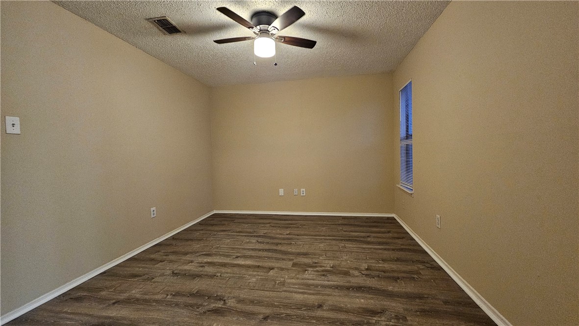 4401 River Valley Unit 1002 Dr Property Photo 19