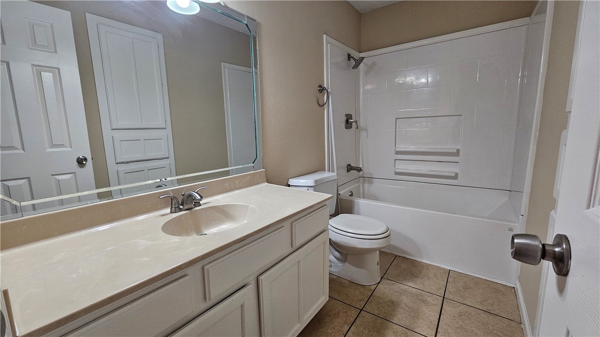 4401 River Valley Unit 1002 Dr Property Photo 21