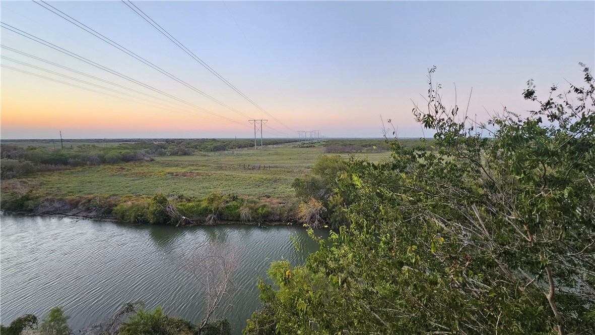 4401 River Valley Unit 1002 Dr Property Photo 30