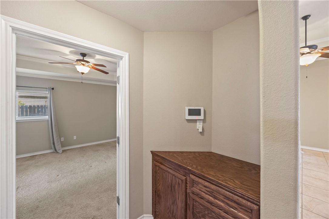 6866 Round Table St Property Photo 6