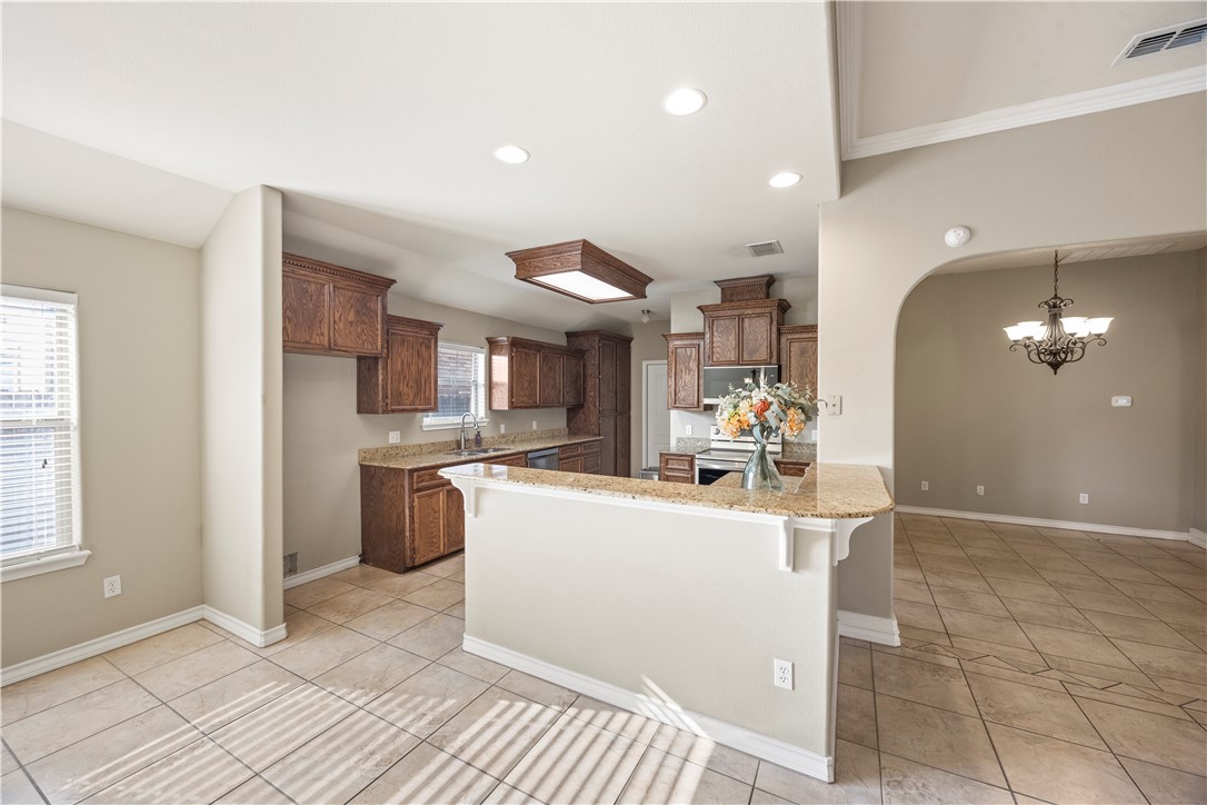 6866 Round Table St Property Photo 14