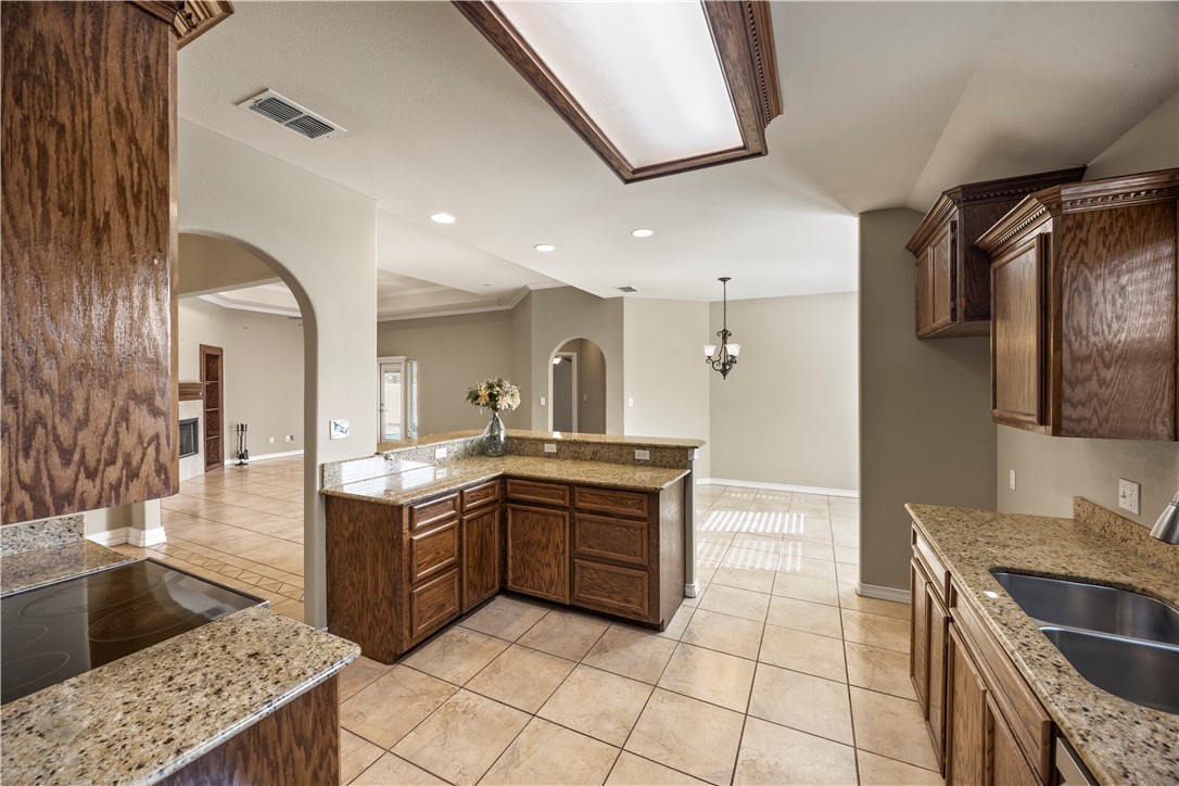 6866 Round Table St Property Photo 17