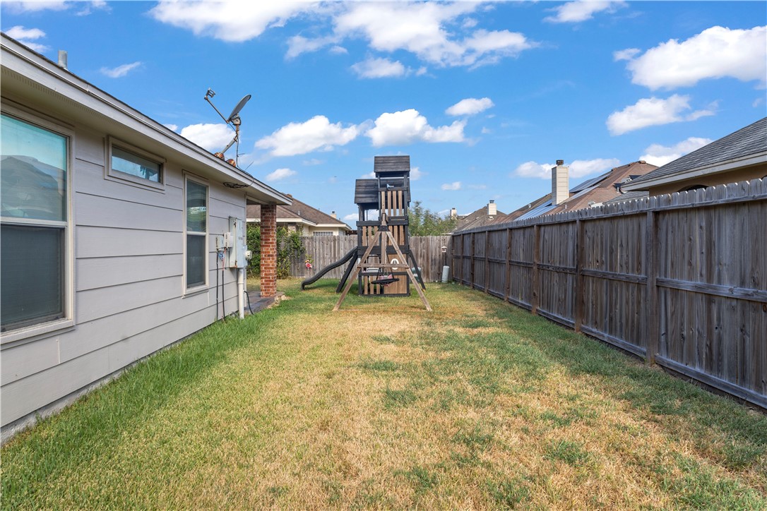 6866 Round Table St Property Photo 29