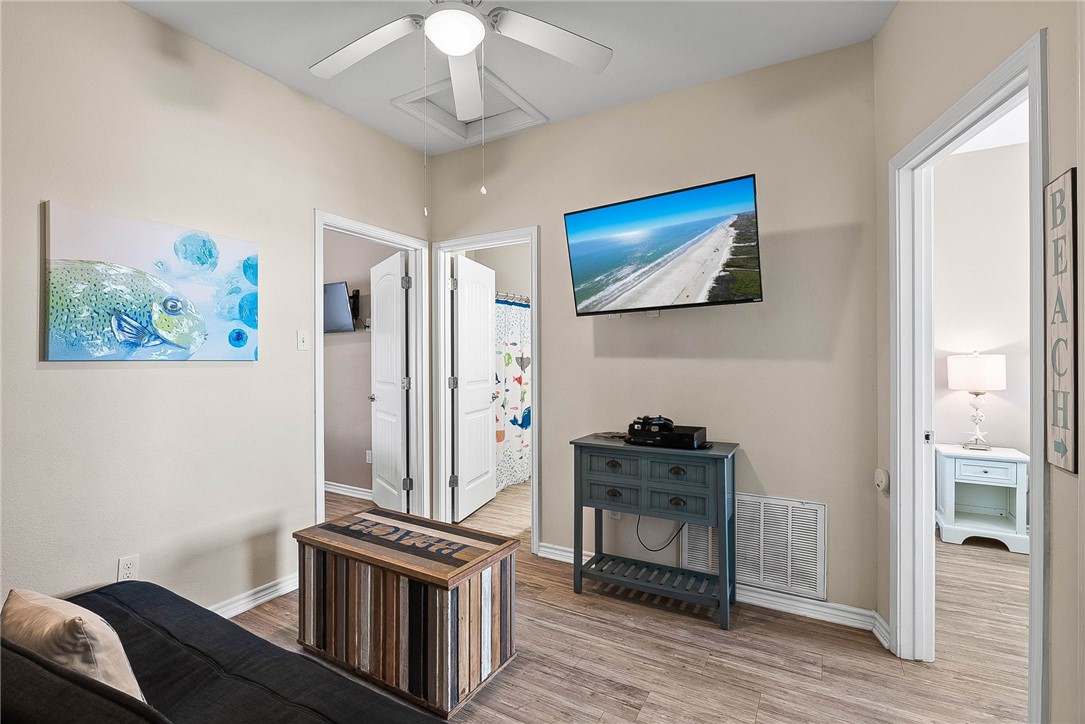 15245 Beach Way Dr Property Photo 15