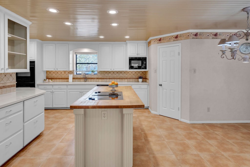 4433 Clear Fork Property Photo 7