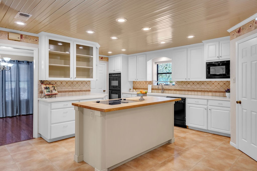 4433 Clear Fork Property Photo 8