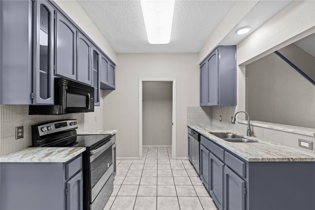 3025 Quail Springs B7 Property Photo 4