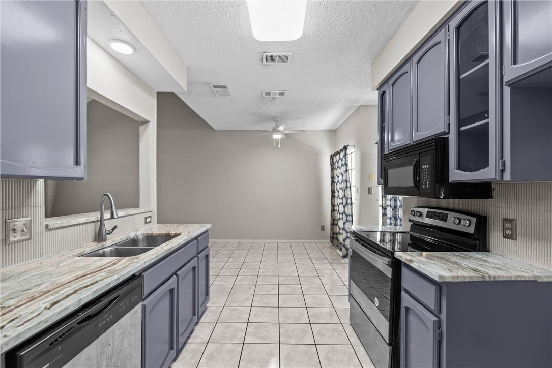 3025 Quail Springs B7 Property Photo 5