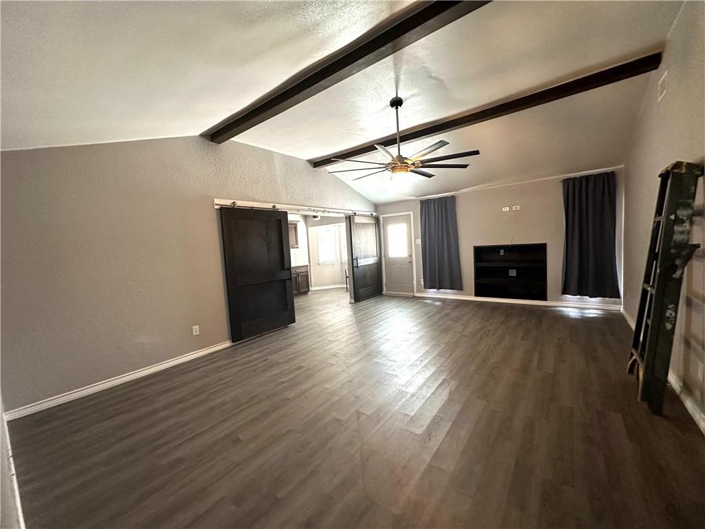 2112 Memorial Pkwy Property Photo 2