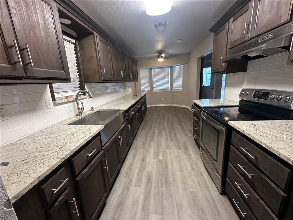 2112 Memorial Pkwy Property Photo 5