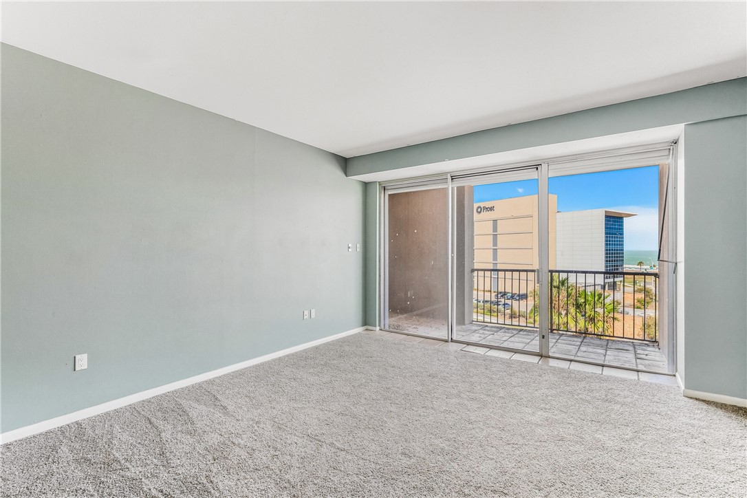 520 S Chaparral St 501 Property Photo 6