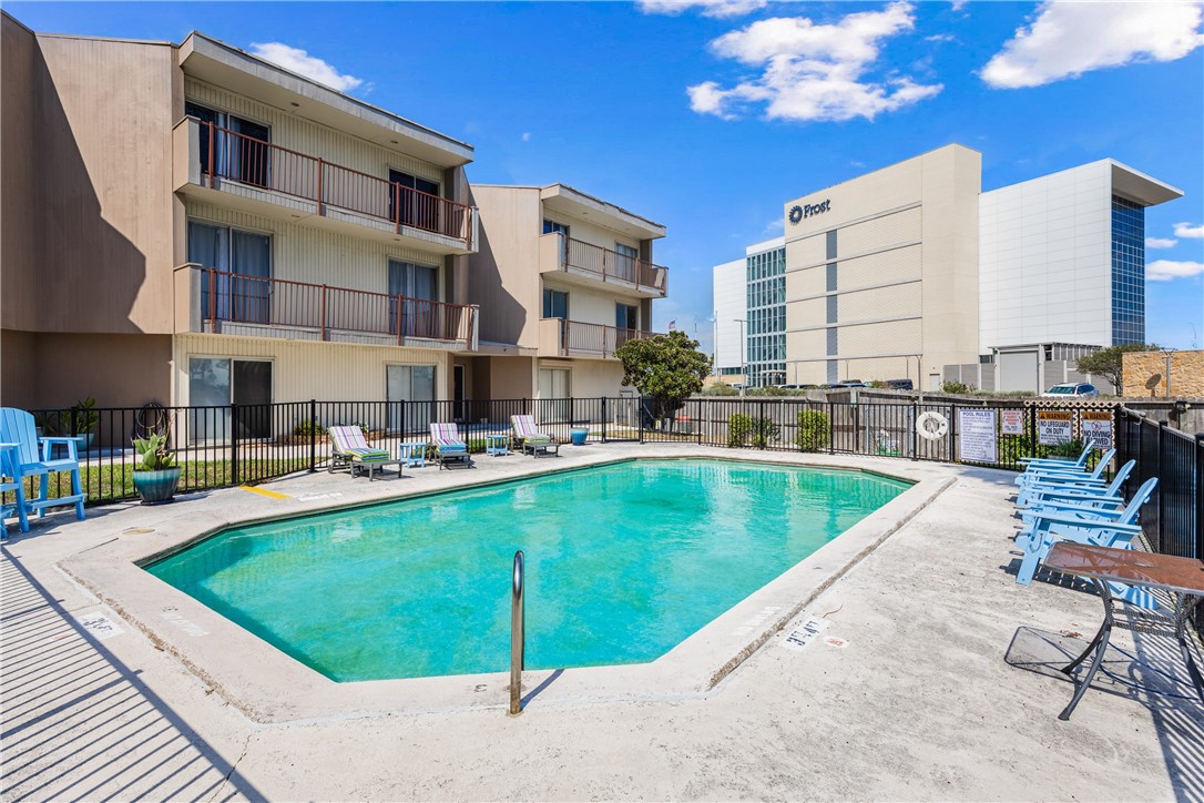 520 S Chaparral St 501 Property Photo 31