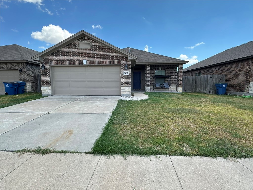 1017 Santa Catalina St Property Photo 1