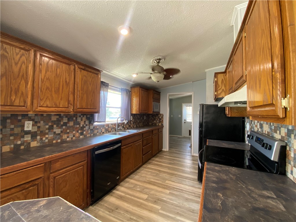 190 Lago Vista Dr Property Photo 7