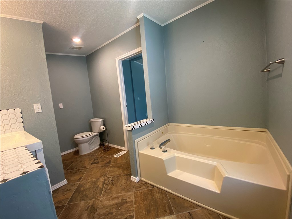 190 Lago Vista Dr Property Photo 19