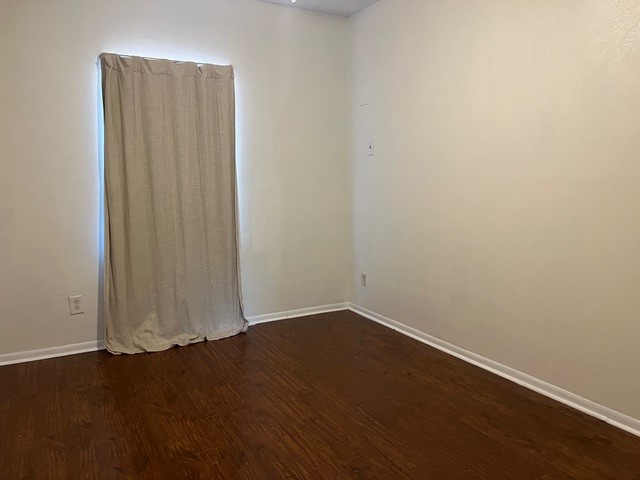 1054 Burr Dr Property Photo 8