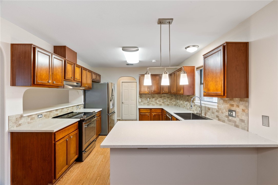 722 Saint Perpetua Dr Property Photo 5