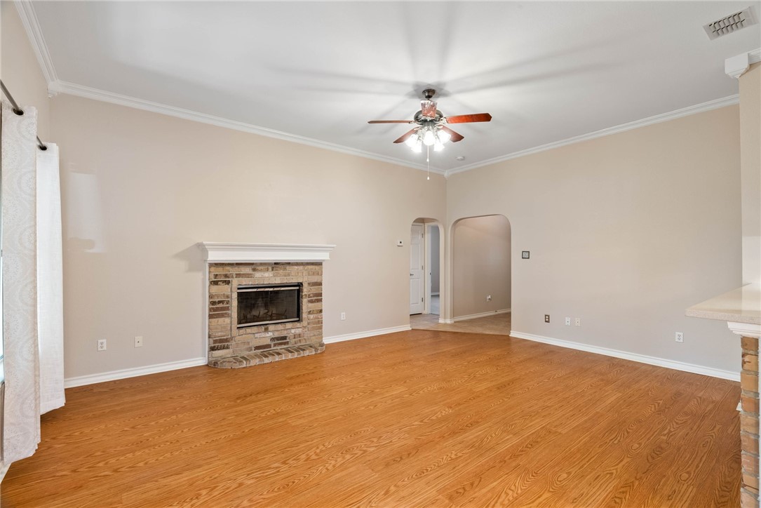 722 Saint Perpetua Dr Property Photo 8