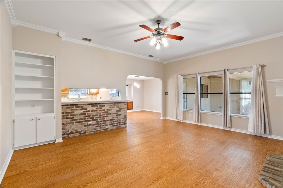 722 Saint Perpetua Dr Property Photo 9