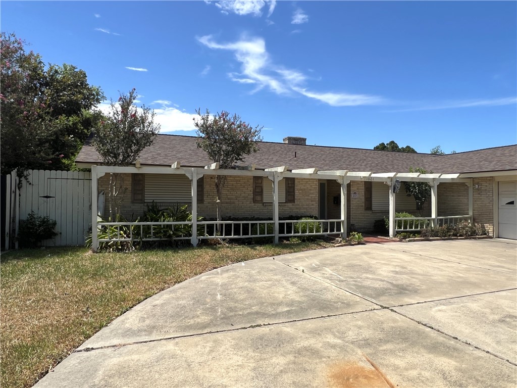 1021 Nile Dr Property Photo 3