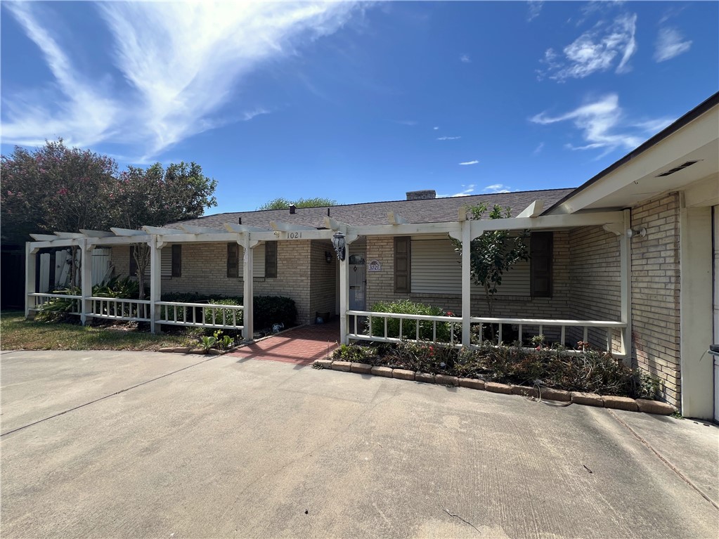 1021 Nile Dr Property Photo 4